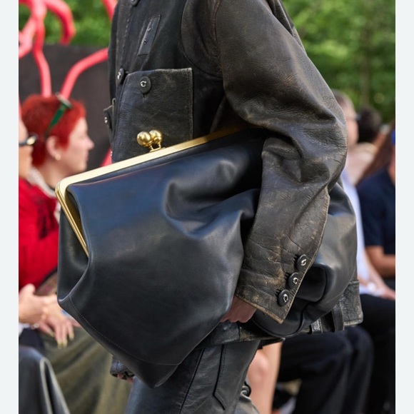 Sold! Coach NEW Black Leather kisslock Clutch Bag NWT - Picture 1 of 12